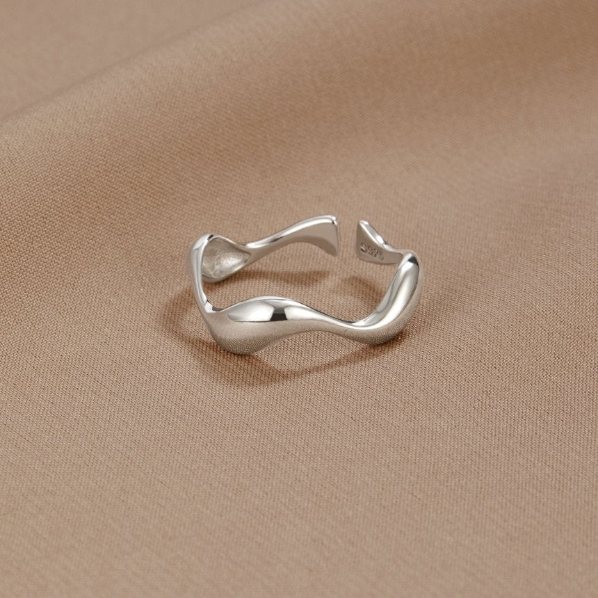 Vagues – Minimalistički prsten